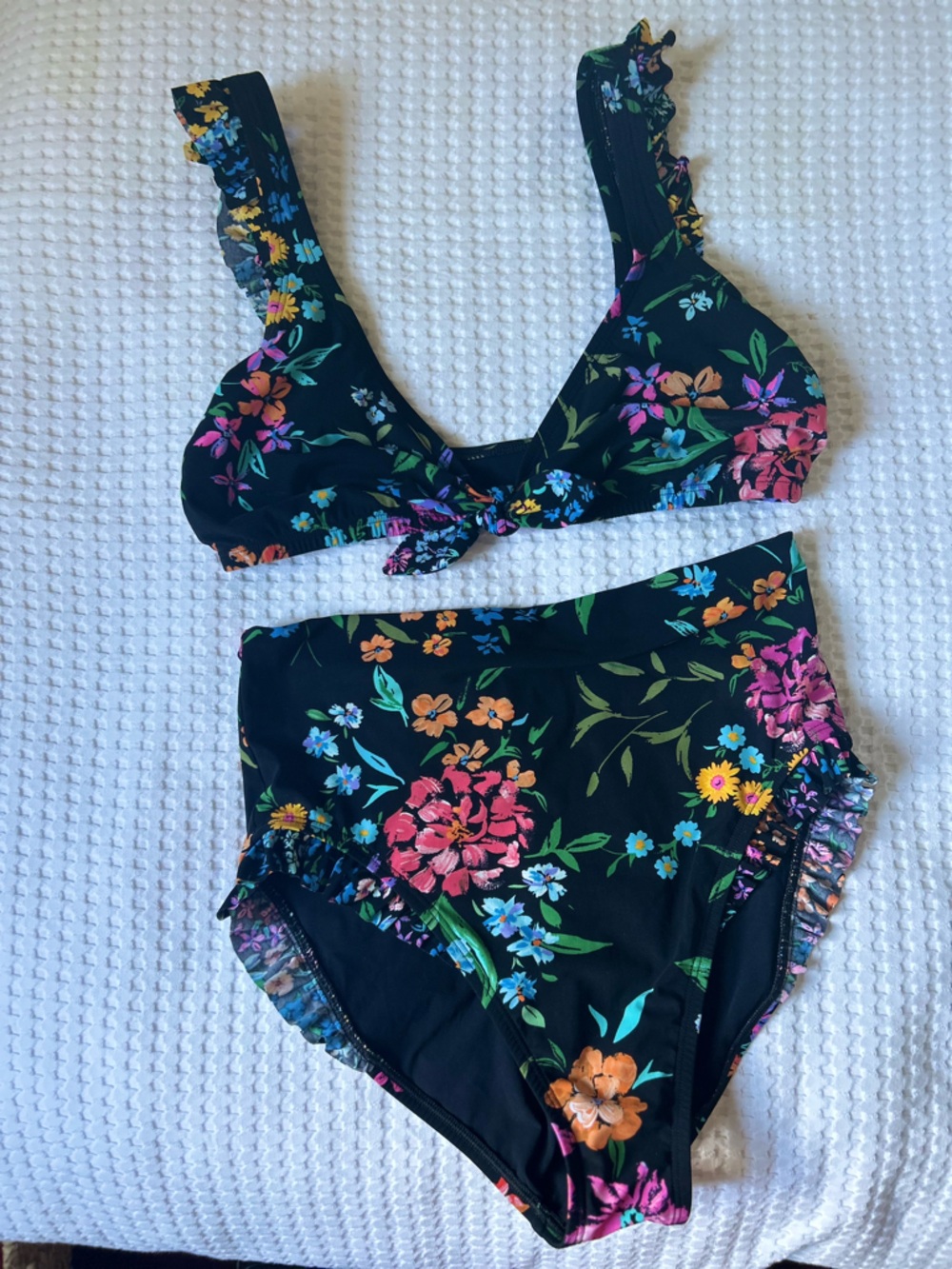 Skinny Dippers Women's Swimwear Daisy Mae Scoop Neck Bikini - Picture 4 of 11